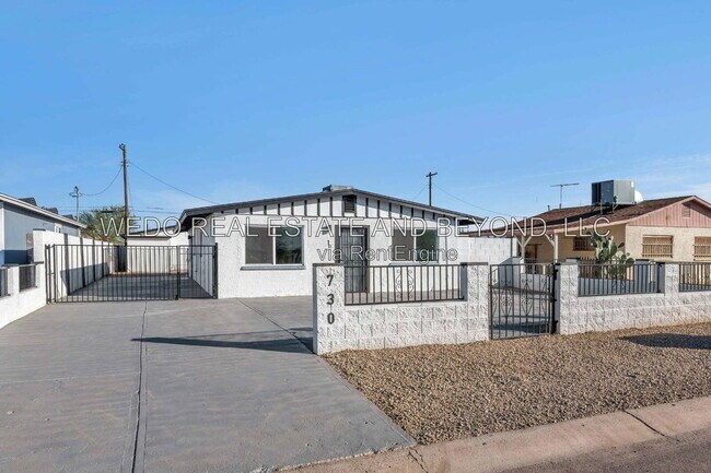 Building Photo - 732 W Southgate Ave
