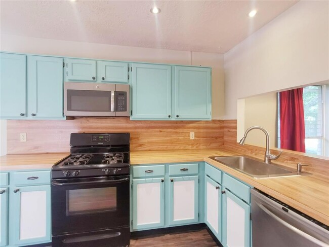 Foto del edificio - 4302 Morris Ct