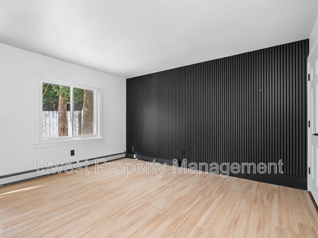 Building Photo - 414 Rose St