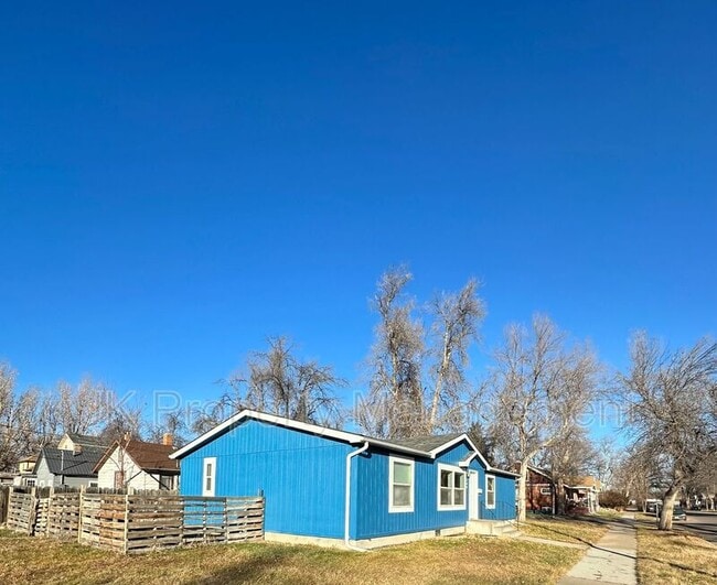 Building Photo - 300 7th St SW