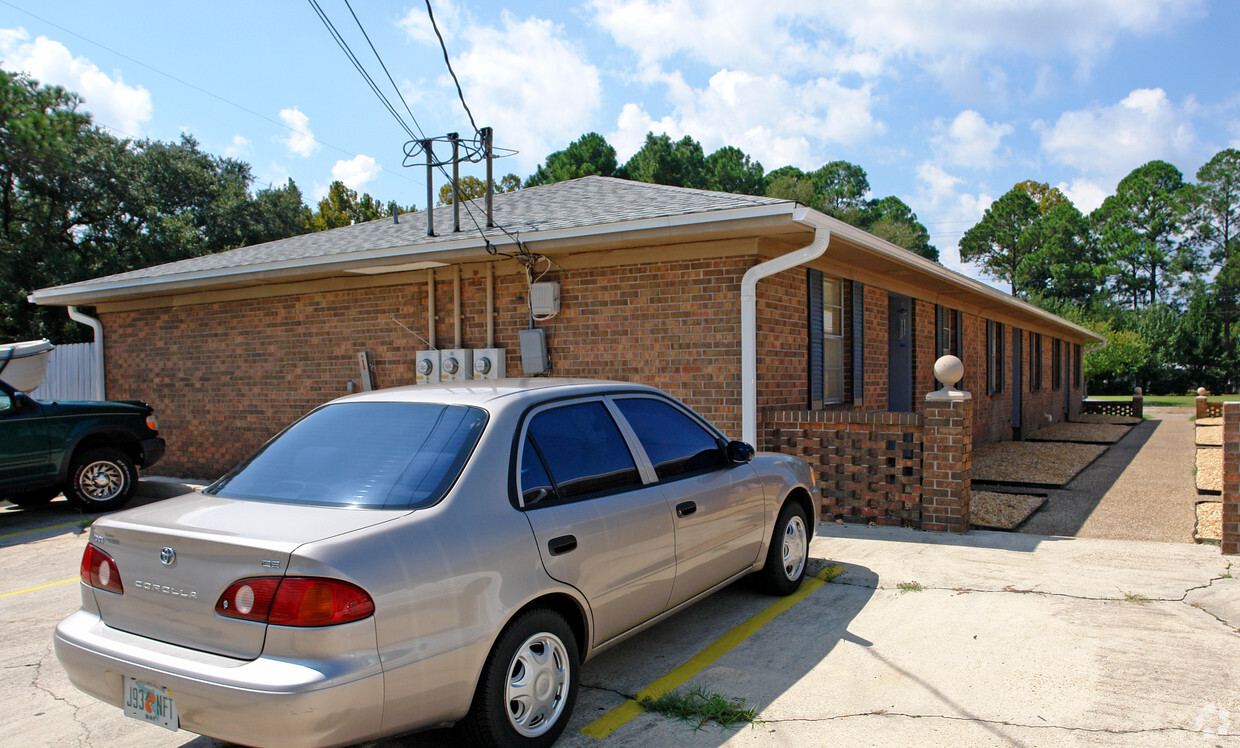 Building Photo - 933-935 Florida Ave