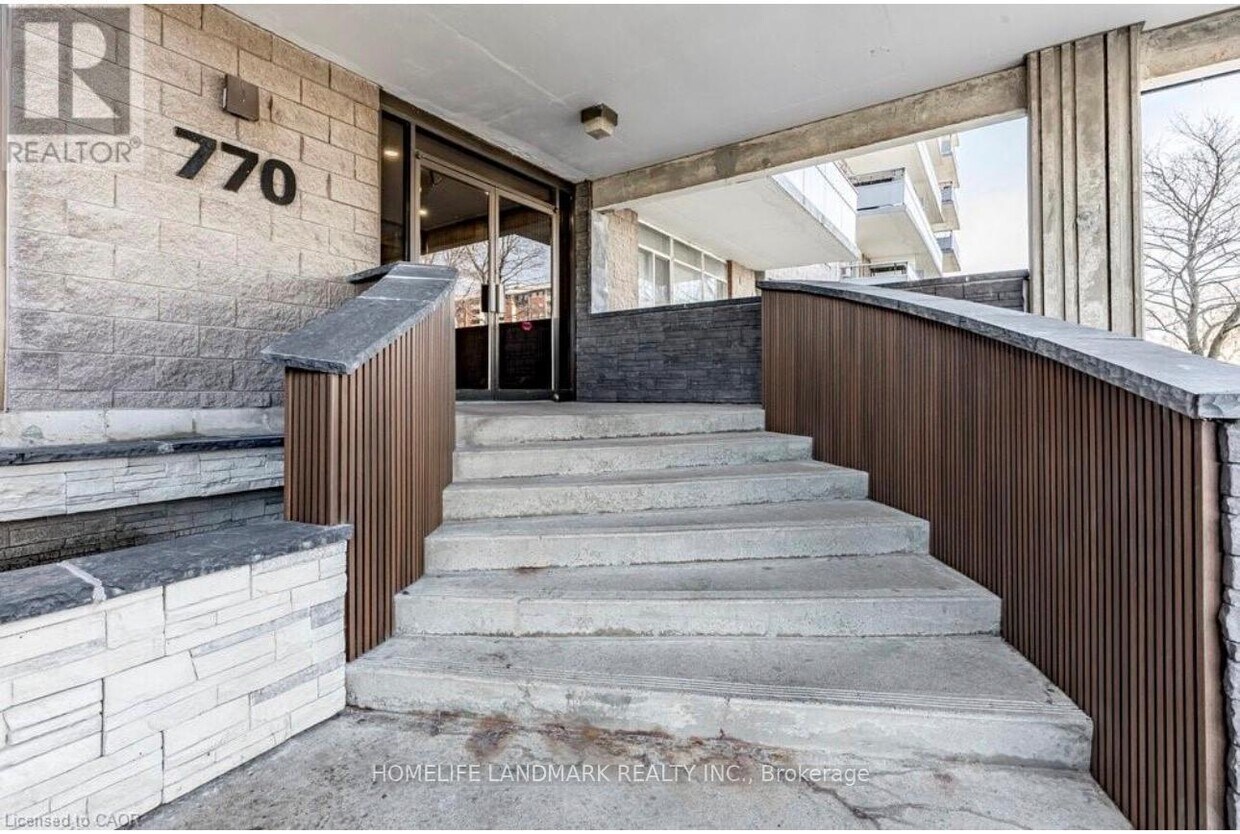 Building Photo - 770 Hager Ave