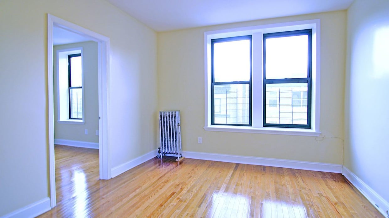 Primary Photo - 192 Bradhurst Ave