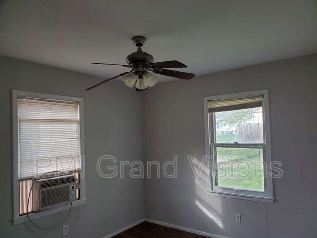 Building Photo - 45 Whippoorwill Dr