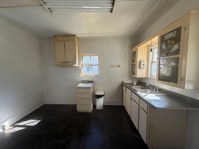 Foto del edificio - FOR RENT IN LAFAYETTE!