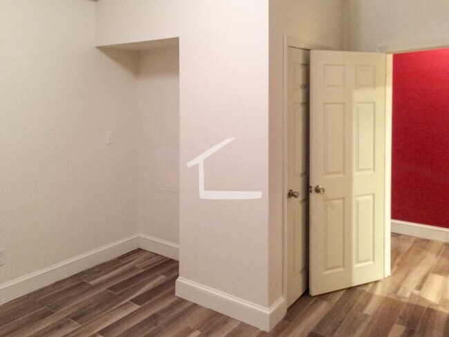 Building Photo - Unique BU Apartment