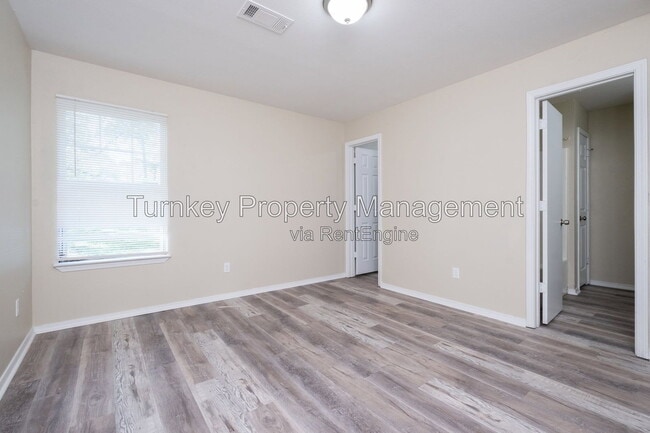 Building Photo - 4523 W 21st St