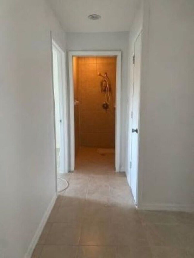 Hallway - 1904 Gardner Ave
