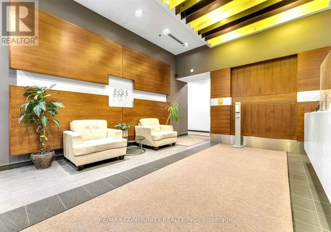 Building Photo - 70 Town Centre Court