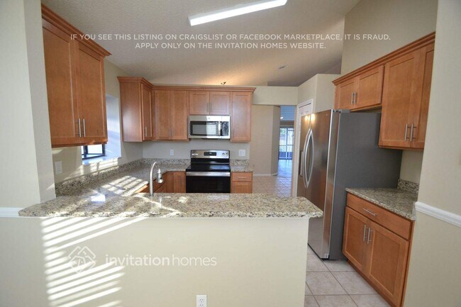 Foto del edificio - 234 Lakebreeze Cir