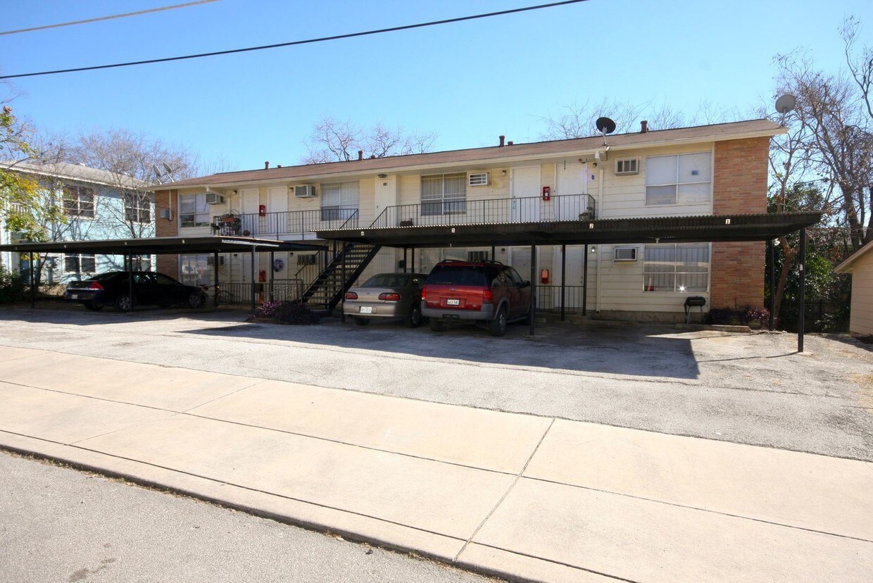 Building Photo - 114 Andrews St