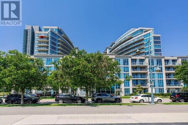 Photo du bâtiment - 58 Marine Parade Dr