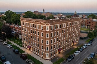 Building Photo - 145 Essex St