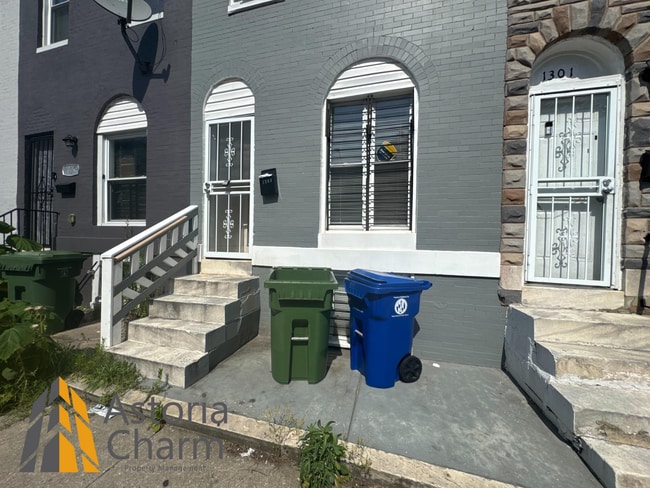 Building Photo - 1303 N Milton Ave