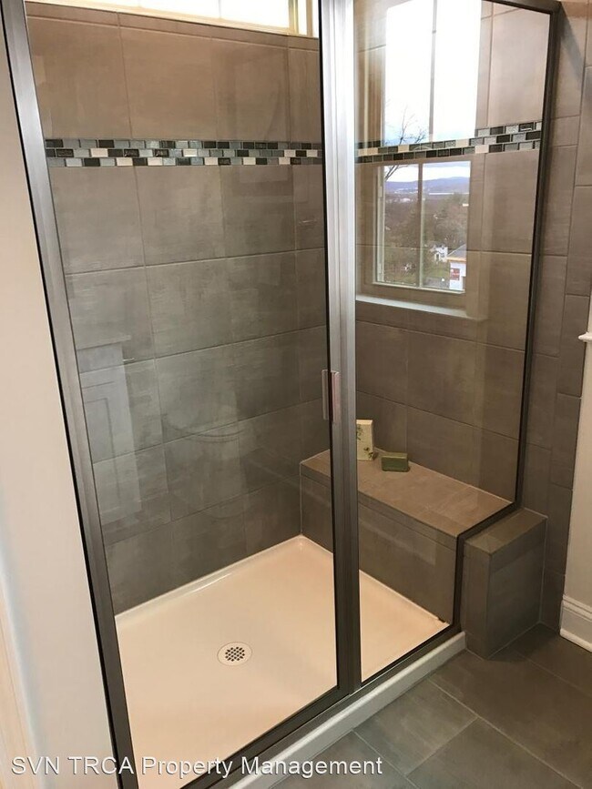 Foto del edificio - 3 br, 2.5 bath House - 418 Fairmont Drive