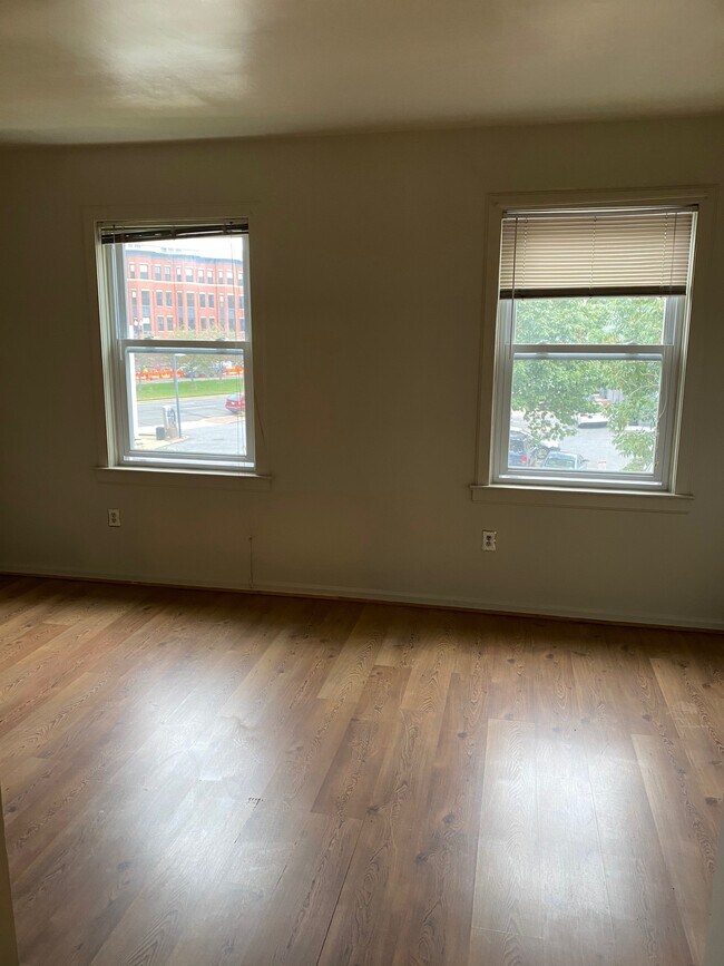 Foto del edificio - 515 12th St SE