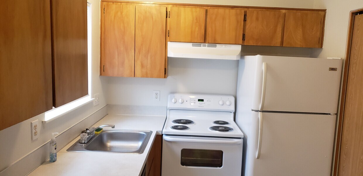 Kitchen - 9307 NE Holladay St