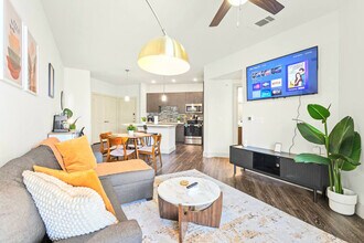 Building Photo - 8122 Midtown Blvd