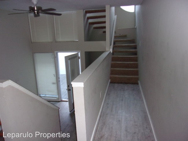 Building Photo - 815 W Pensacola St