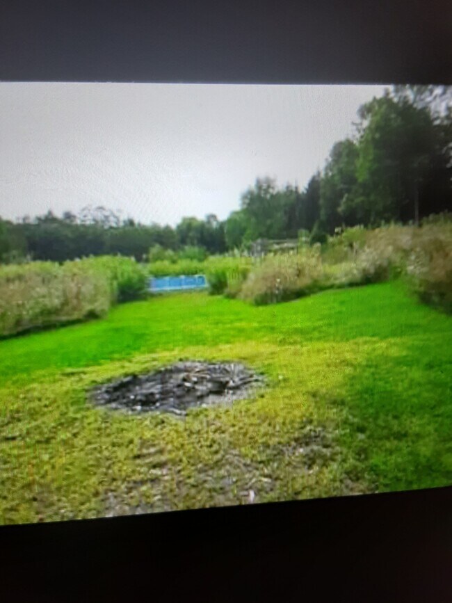 Foto del edificio - 309 Hunts Pond Rd