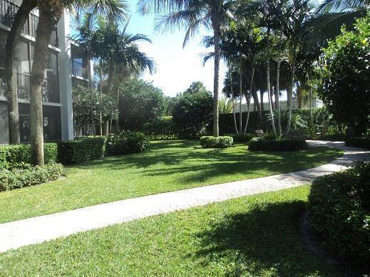 Building Photo - 123  Bay Colony Drive  Juno Beach Fl 33408