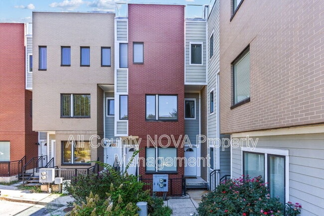 Building Photo - 1384 Talbert Ct SE