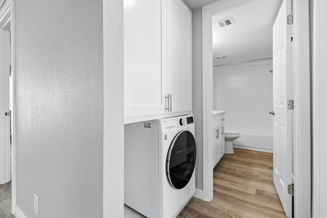 Foto del edificio - Echelon Apartments