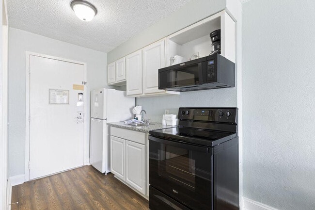 Building Photo - 1207 S Ocean Blvd