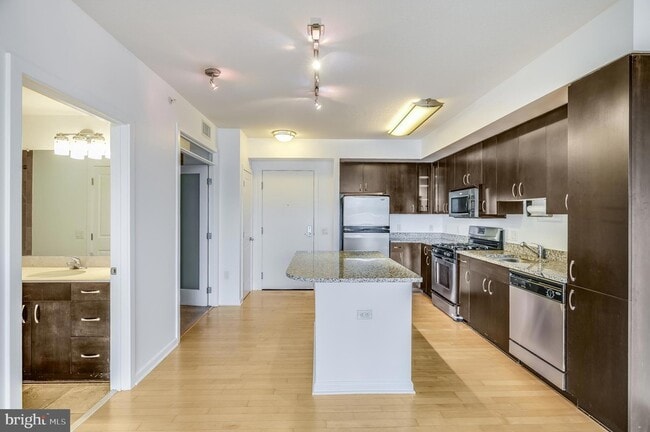 Photo - 440 L St NW Apartment