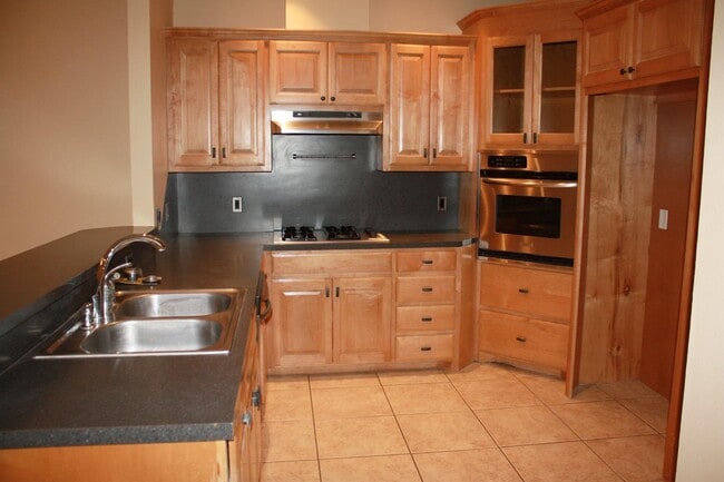 Foto del edificio - 3207 109th St