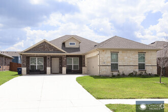 Building Photo - 651 Pinnacle Dr