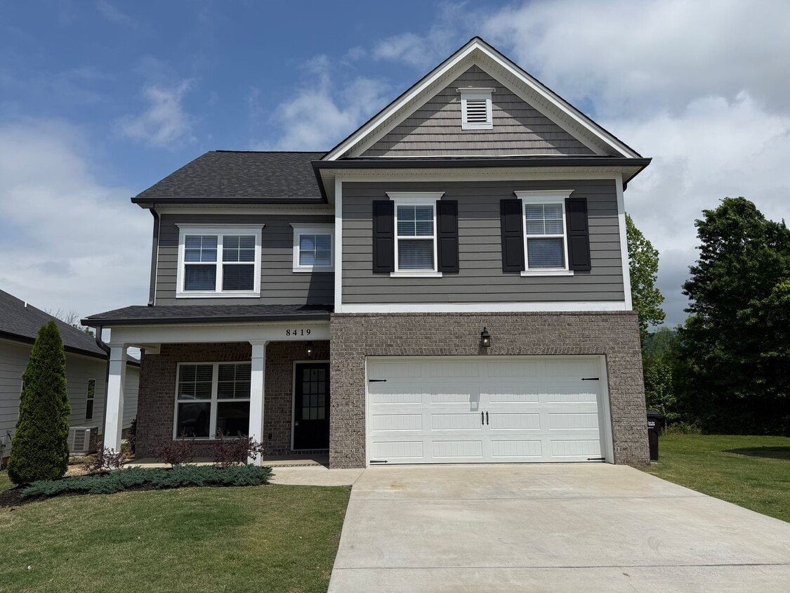 Ooltewah Gem! 3BR Home with Pool + Walking Trails - Ooltewah Gem! 3BR Home with Pool + Walking Trails
