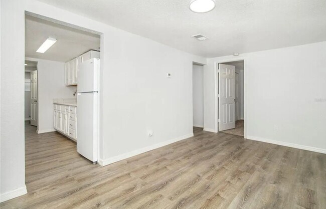Foto del edificio - 4214 E Palifox St