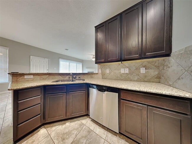 Building Photo - 4138 Loft Square Pl