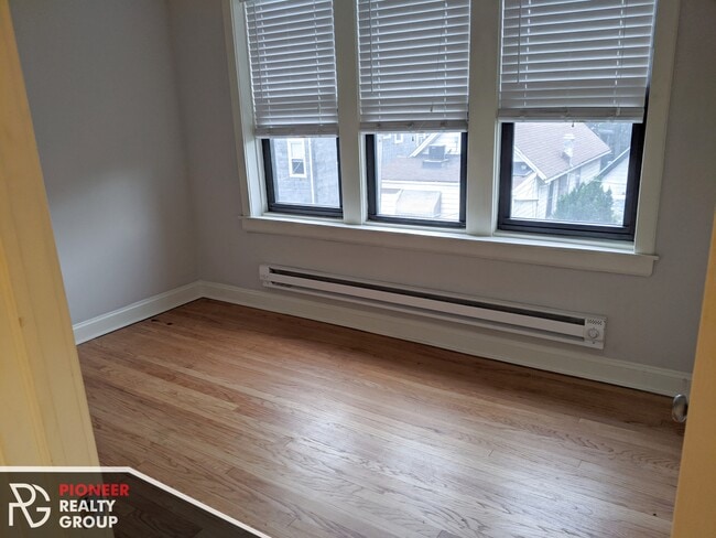 Foto del edificio - 2329 N Rockwell St