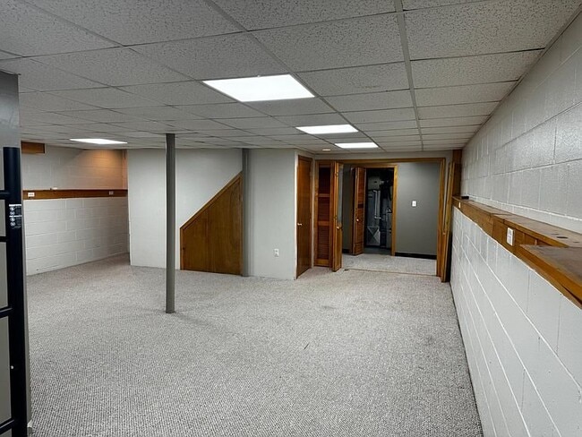 Foto del edificio - 881 Linden Ave