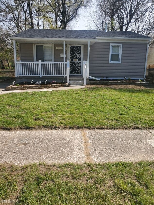 Primary Photo - 2 br, 2 bath House - 26043 Dartmouth St
