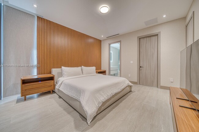 Foto del edificio - 7520 W Treasure Dr