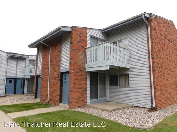 Foto principal - 921-1047 28th St N