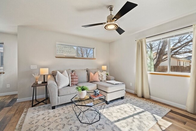 Building Photo - Charming 4-Bedroom Ranch with Low-Maintena...