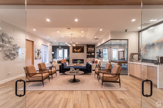 Interior Photo - RIVERCREST - ORIGINAL