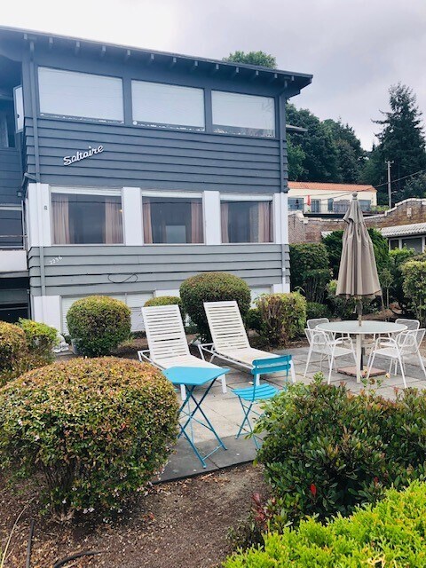 Primary Photo - 2236 Alki Ave SW
