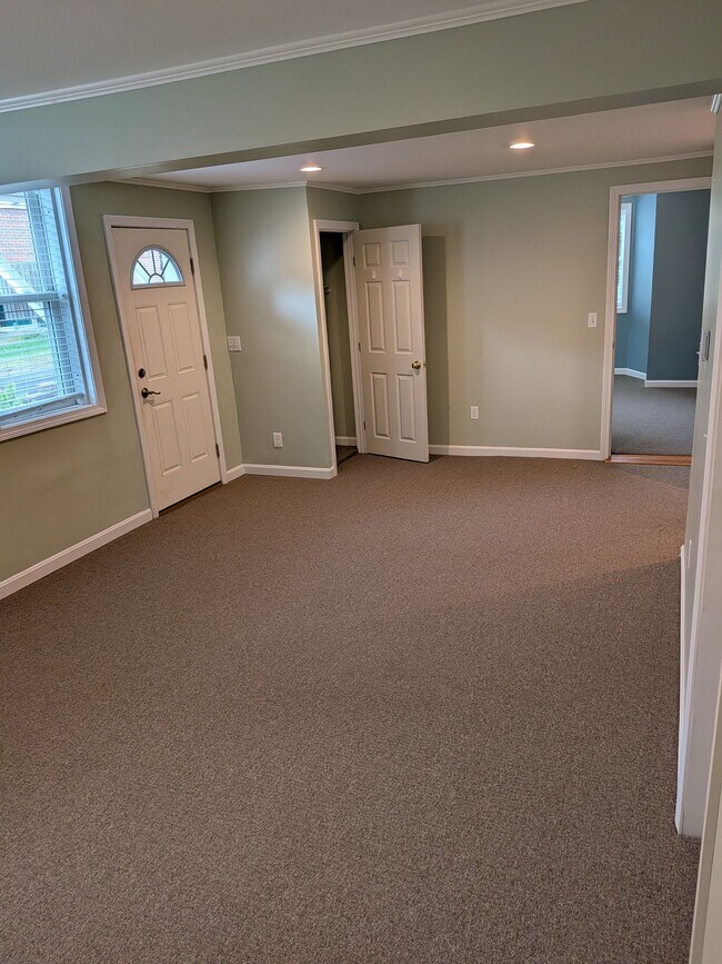 Building Photo - 15 Felker St