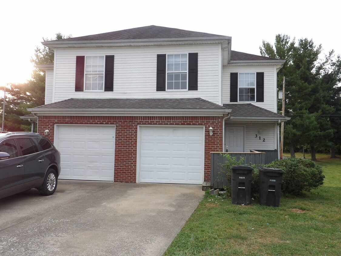 312 Bypass Plaza Dr, Frankfort, KY 40601 Townhome Rentals in
