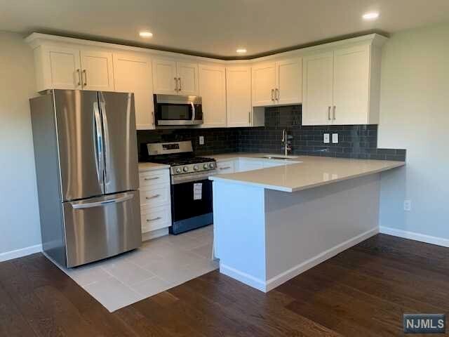 Foto principal - 100 S Bergen Blvd