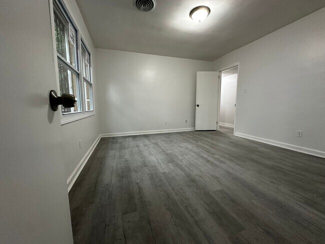 Foto del edificio - 76 S Haardt Dr