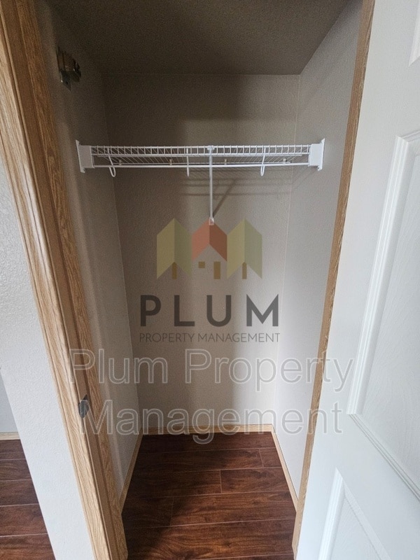 Foto del edificio - 4571 Potter Park Loop
