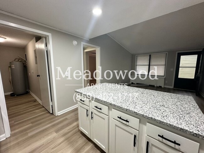 Building Photo - Meadowood Apartments