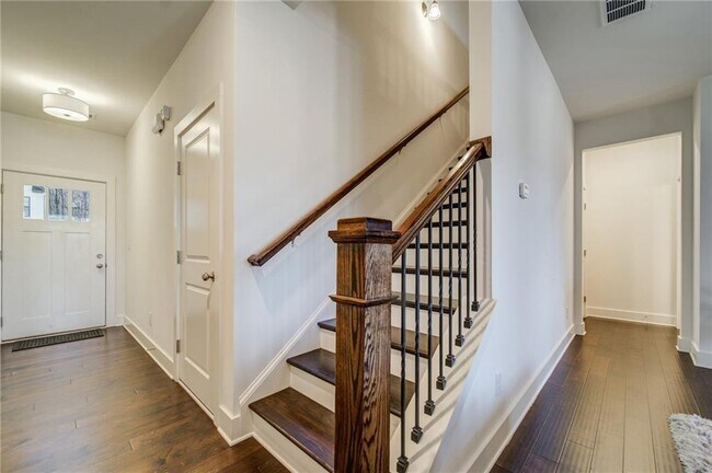 Foto del edificio - 96 Auburn Gate Ln