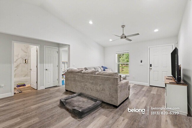 Building Photo - 15482 SW 10th Pl